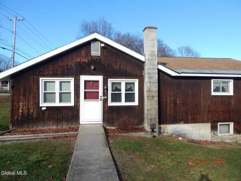 250 Old Quarry Road Feura Bush NY 12067