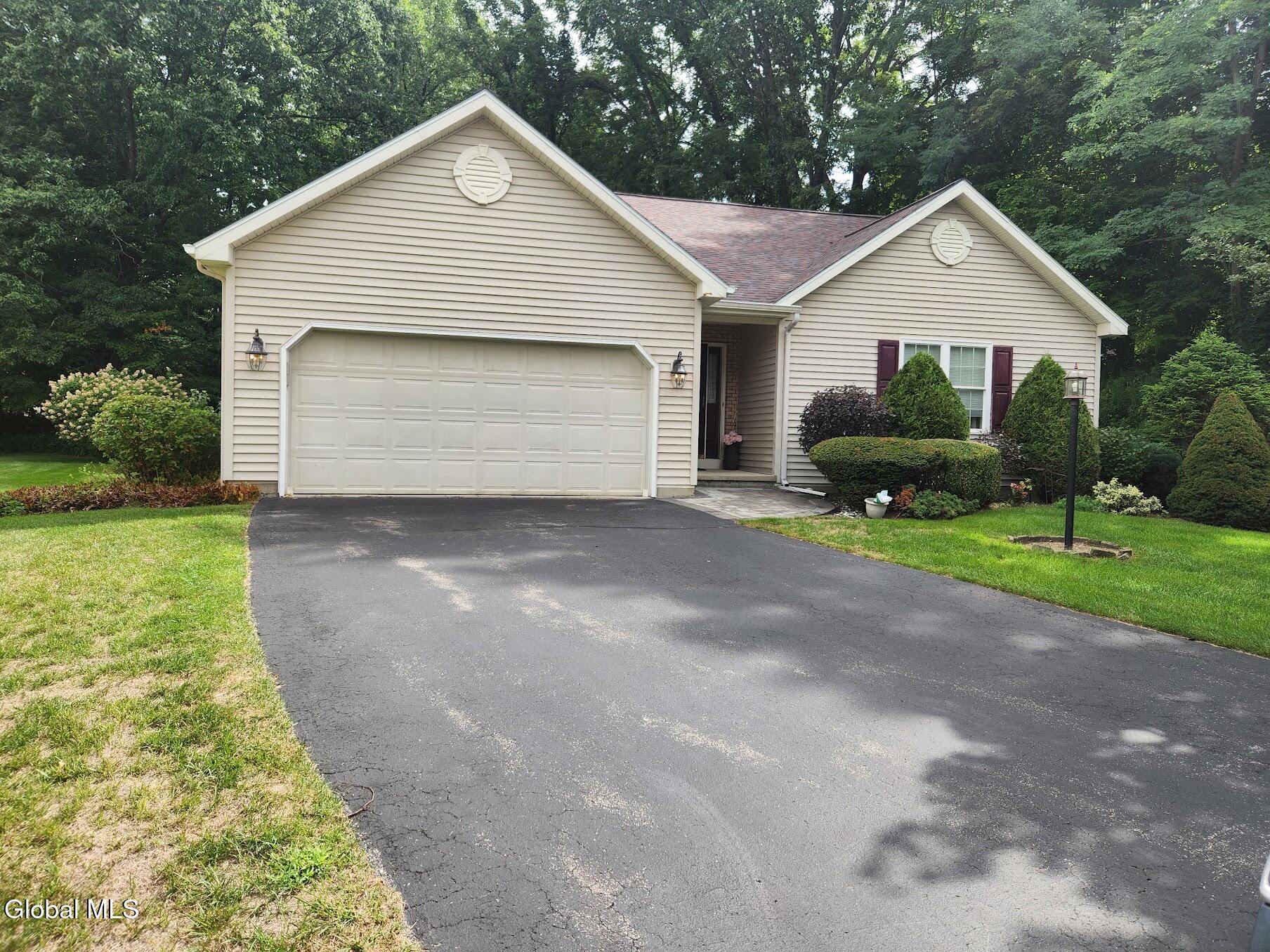 7 Cassidy Drive Saratoga Springs NY 12866
