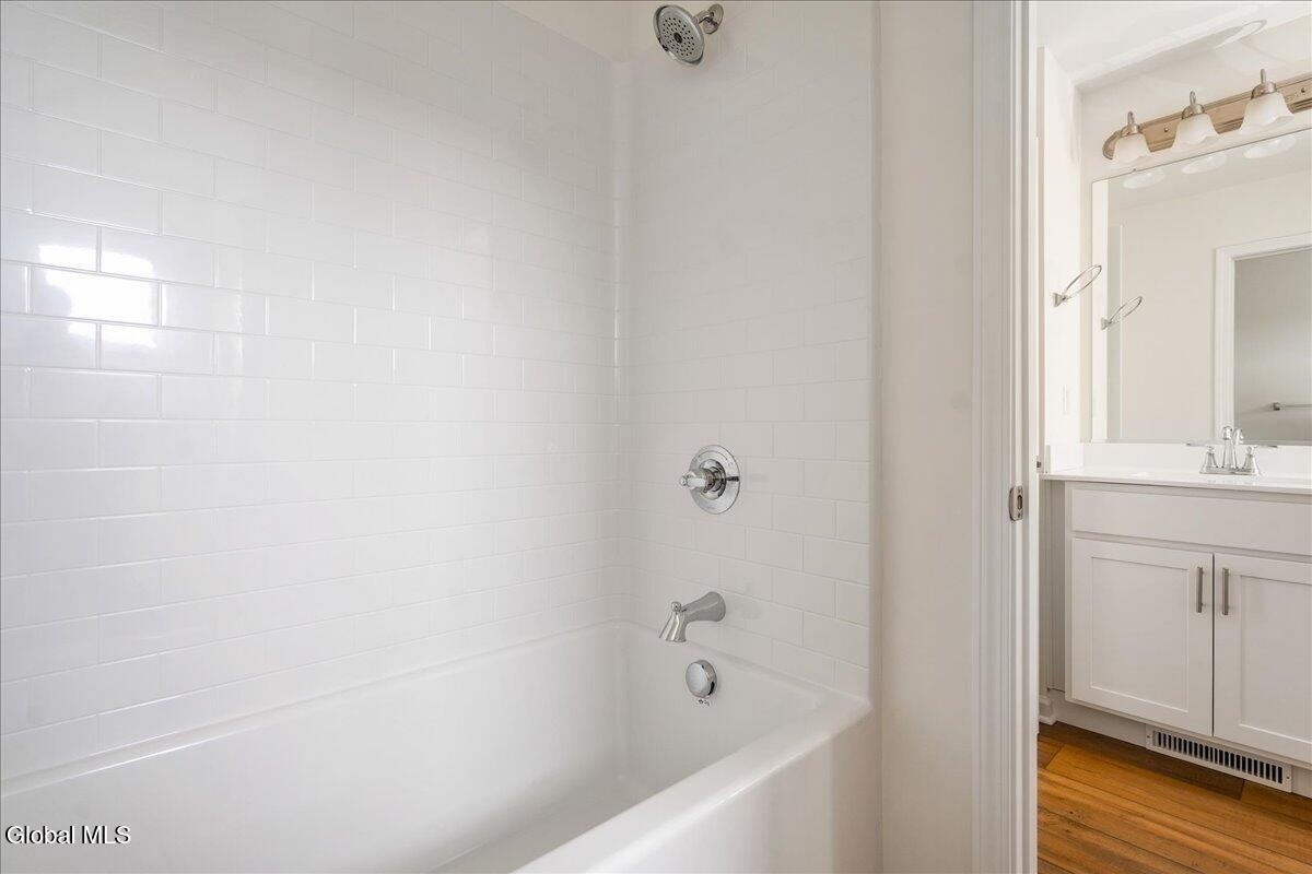 24 Eastpointe Drive Wilton NY 12866