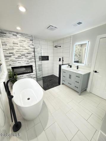 21 Veranda Lane Queensbury NY 12804