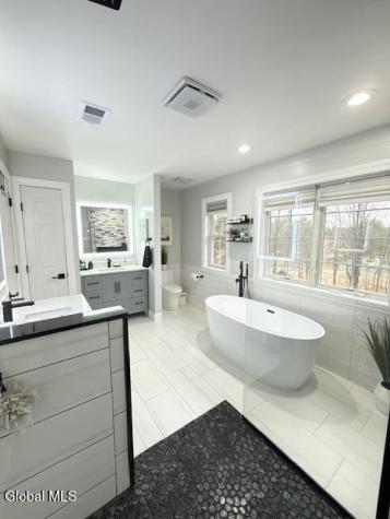 21 Veranda Lane Queensbury NY 12804