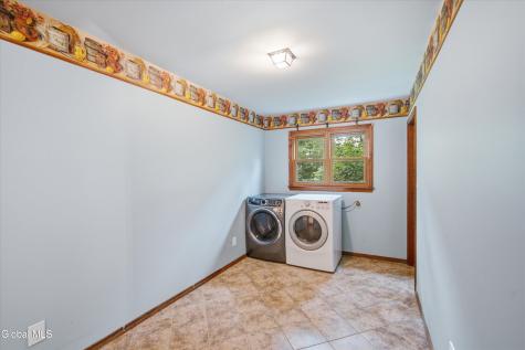 1108 North Road Amsterdam NY 12010