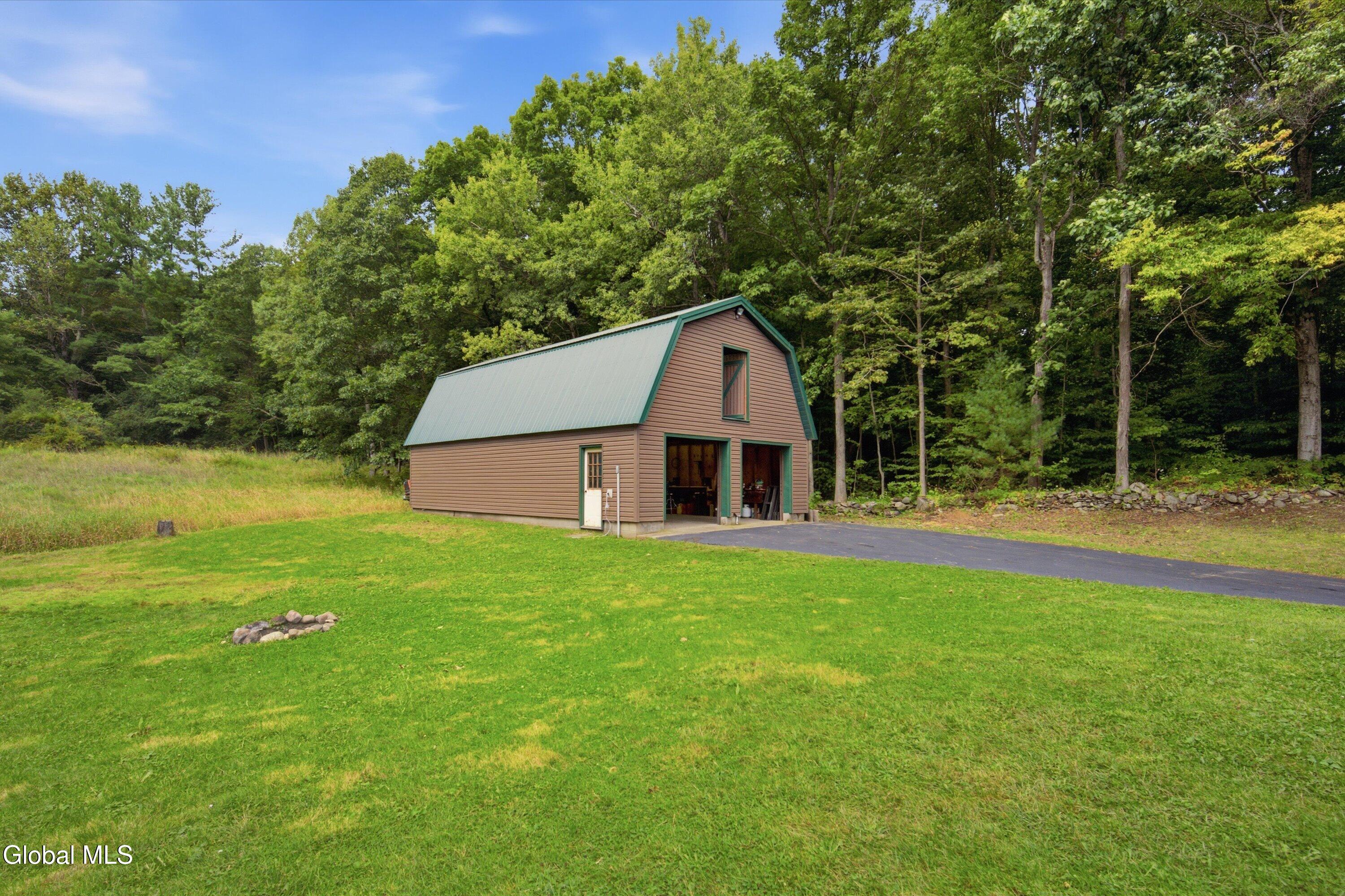 1108 North Road Amsterdam NY 12010