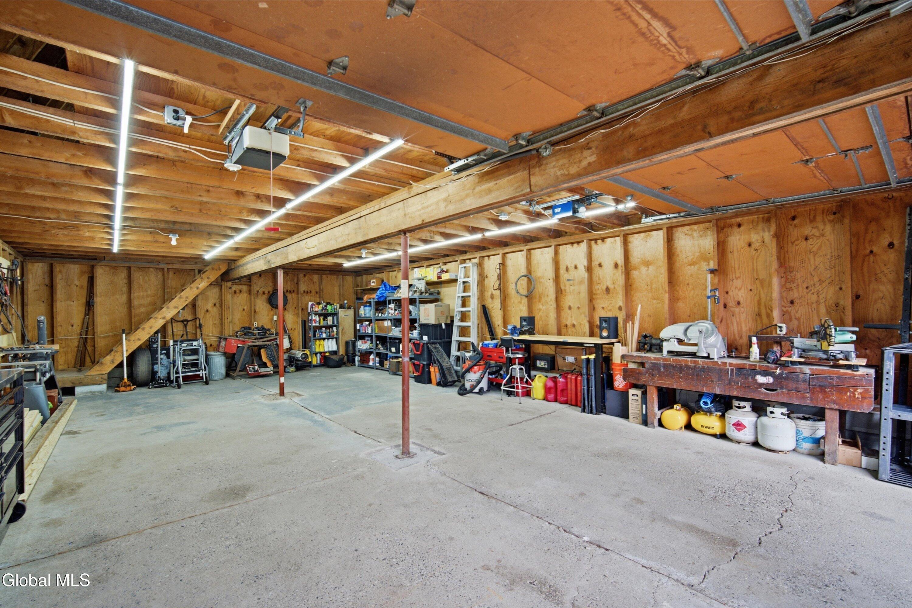 1108 North Road Amsterdam NY 12010