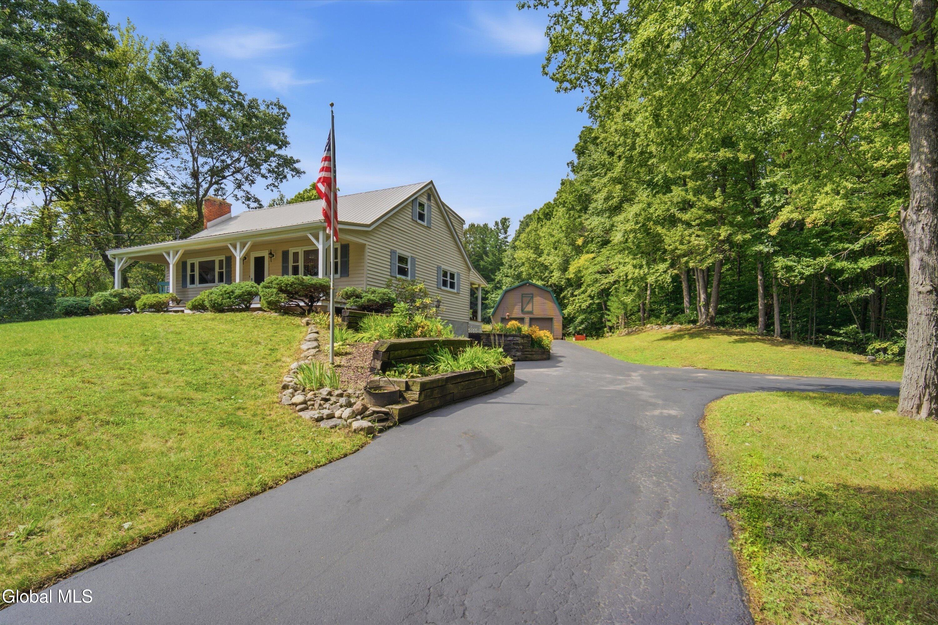 1108 North Road Amsterdam NY 12010