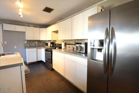 4426 Ny Highway 43 Rensselaer NY 12144