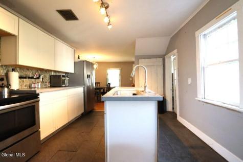 4426 Ny Highway 43 Rensselaer NY 12144
