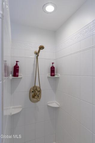 1235A Ny-9p Saratoga Springs NY 12866
