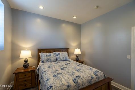 1235A Ny-9p Saratoga Springs NY 12866