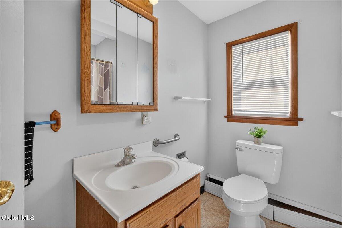 2518 Van Dyke Avenue Rotterdam NY 12306