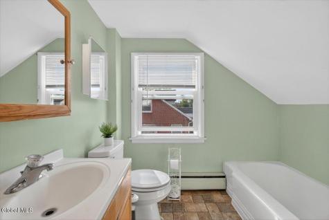 2518 Van Dyke Avenue Rotterdam NY 12306