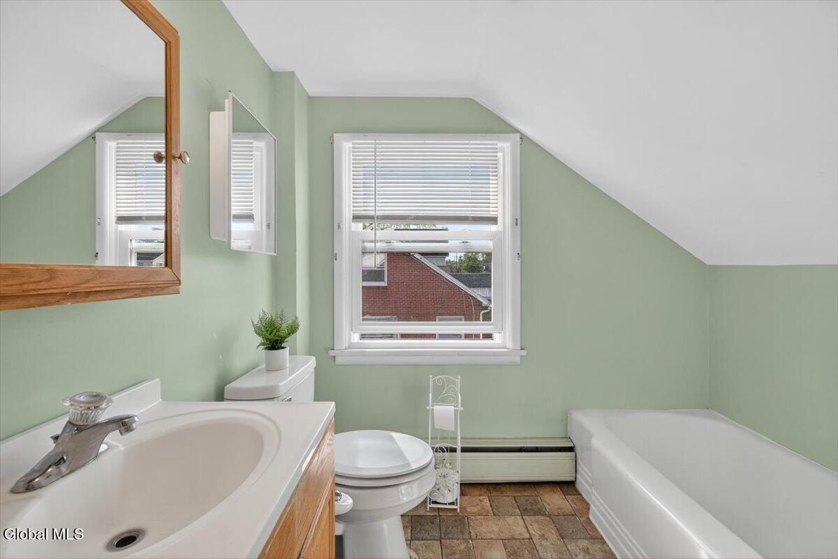 2518 Van Dyke Avenue Rotterdam NY 12306