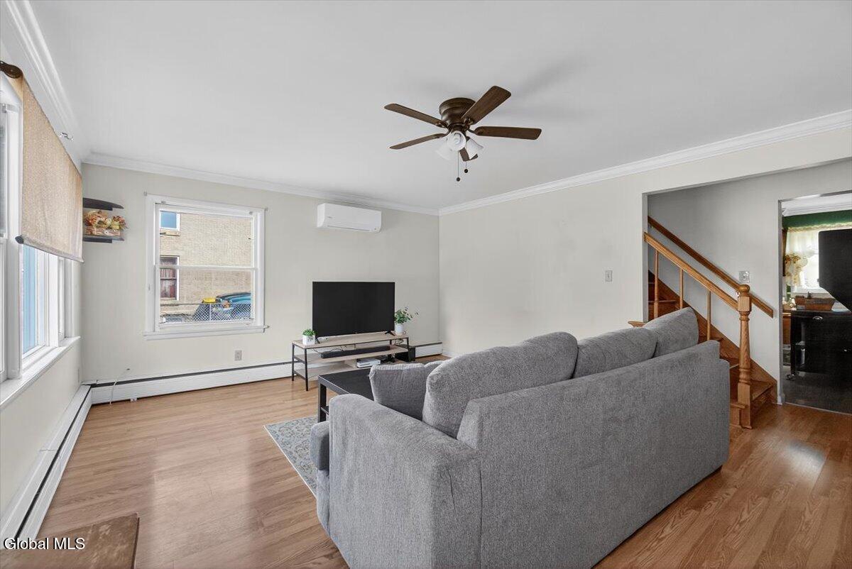 2518 Van Dyke Avenue Rotterdam NY 12306