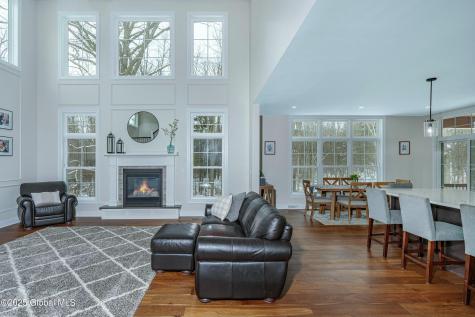 388 Vly Road Niskayuna NY 12309