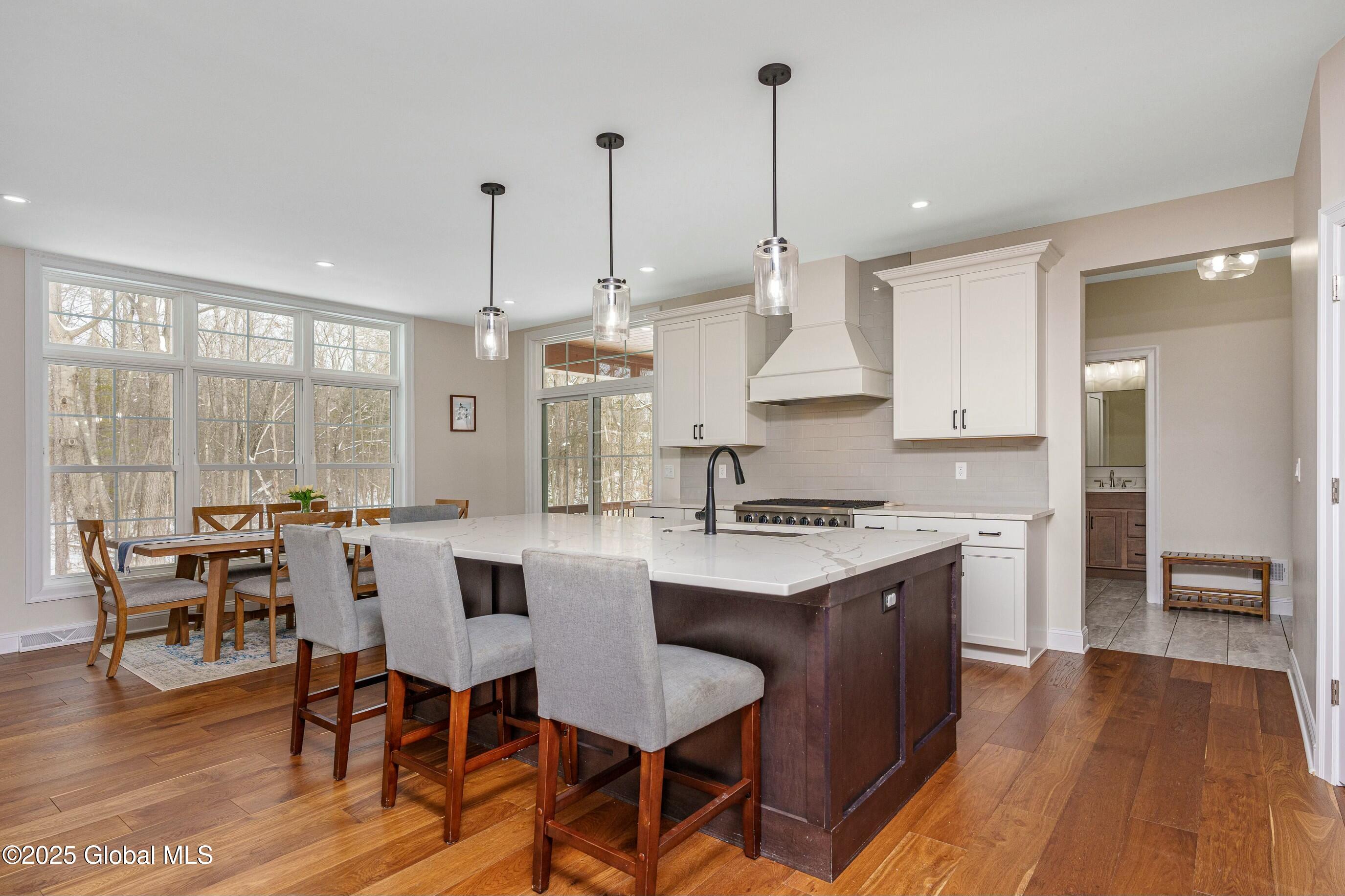 388 Valley Road Niskayuna NY 12309