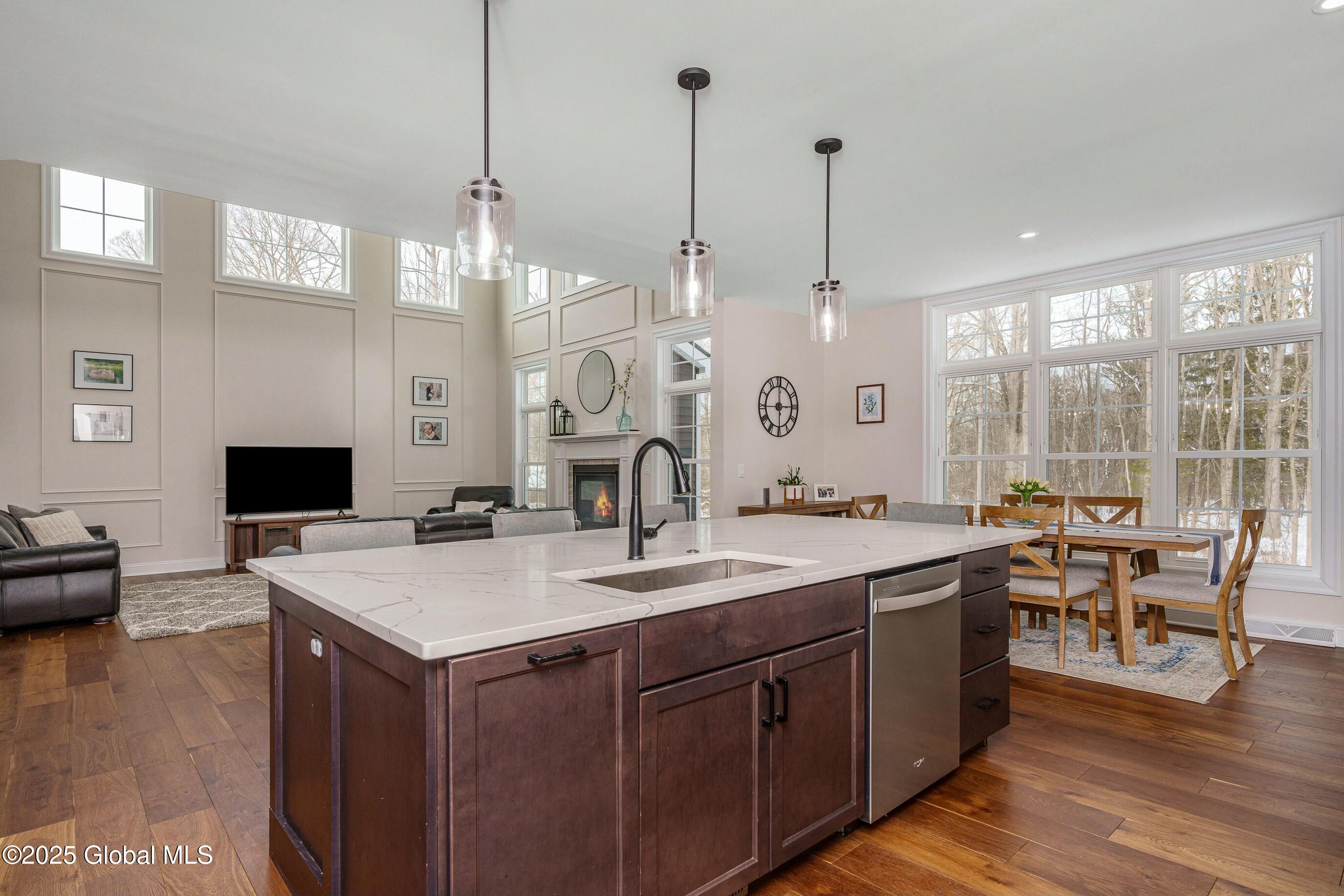 388 Valley Road Niskayuna NY 12309