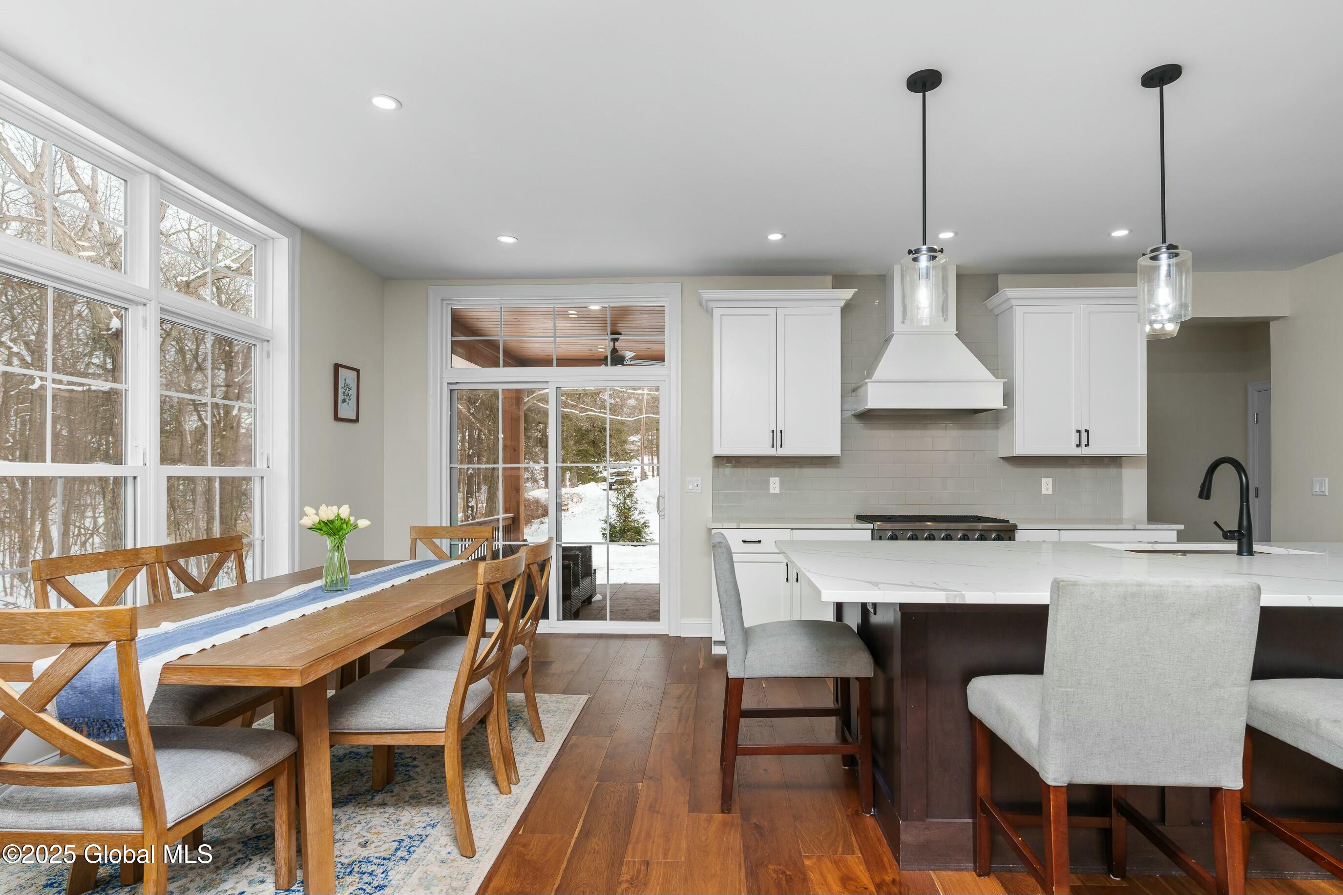 388 Valley Road Niskayuna NY 12309