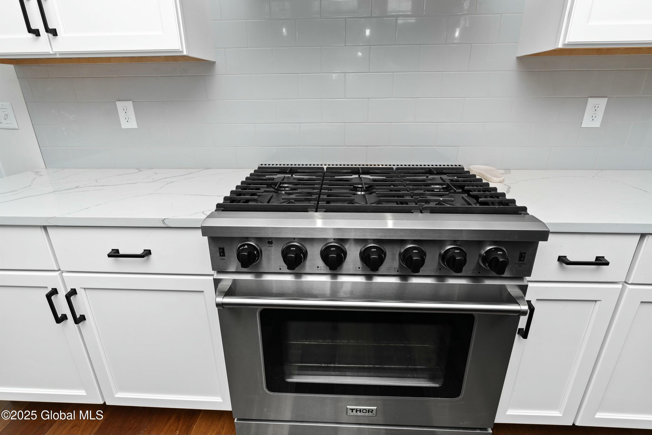 388 Valley Road Niskayuna NY 12309