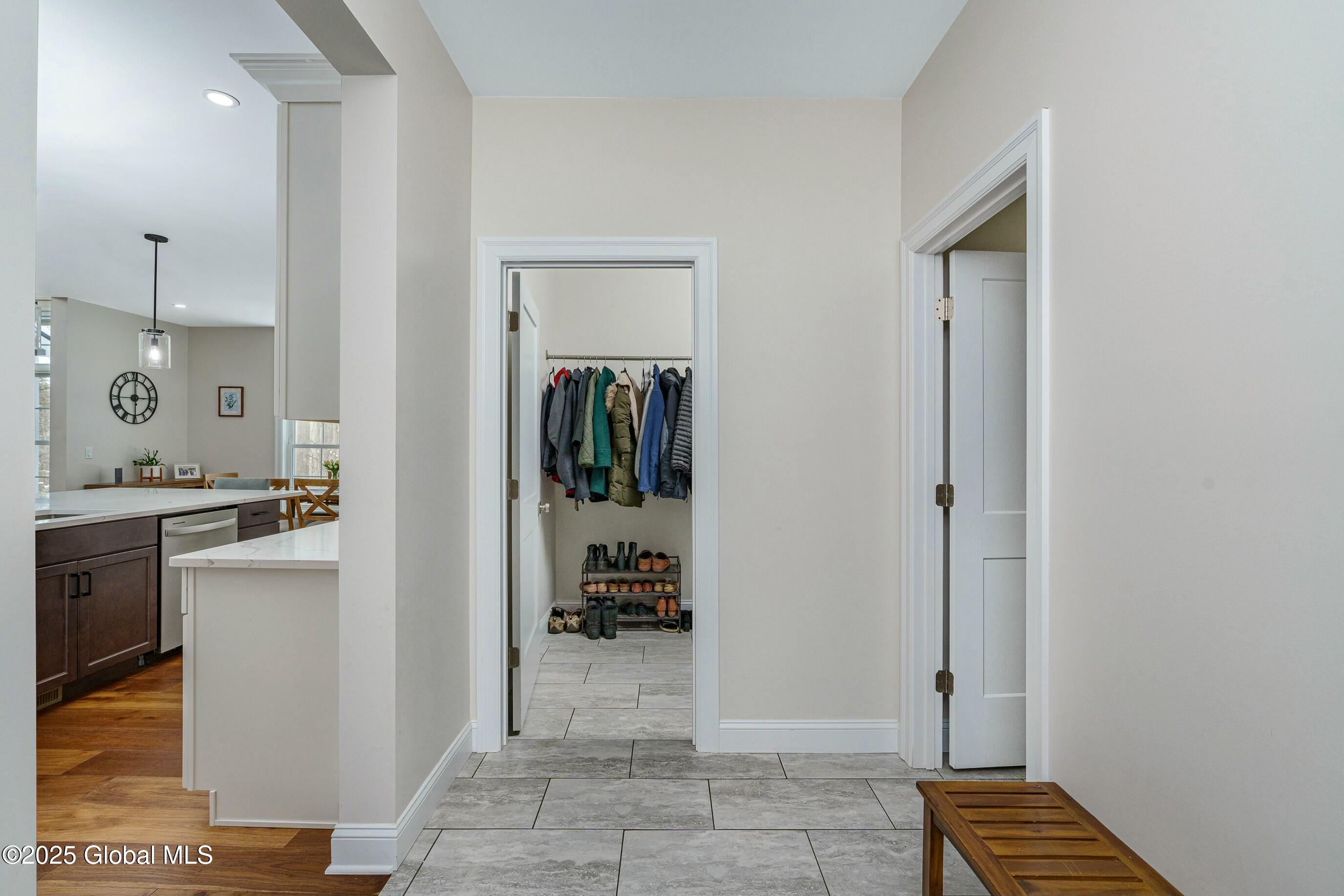 388 Valley Road Niskayuna NY 12309