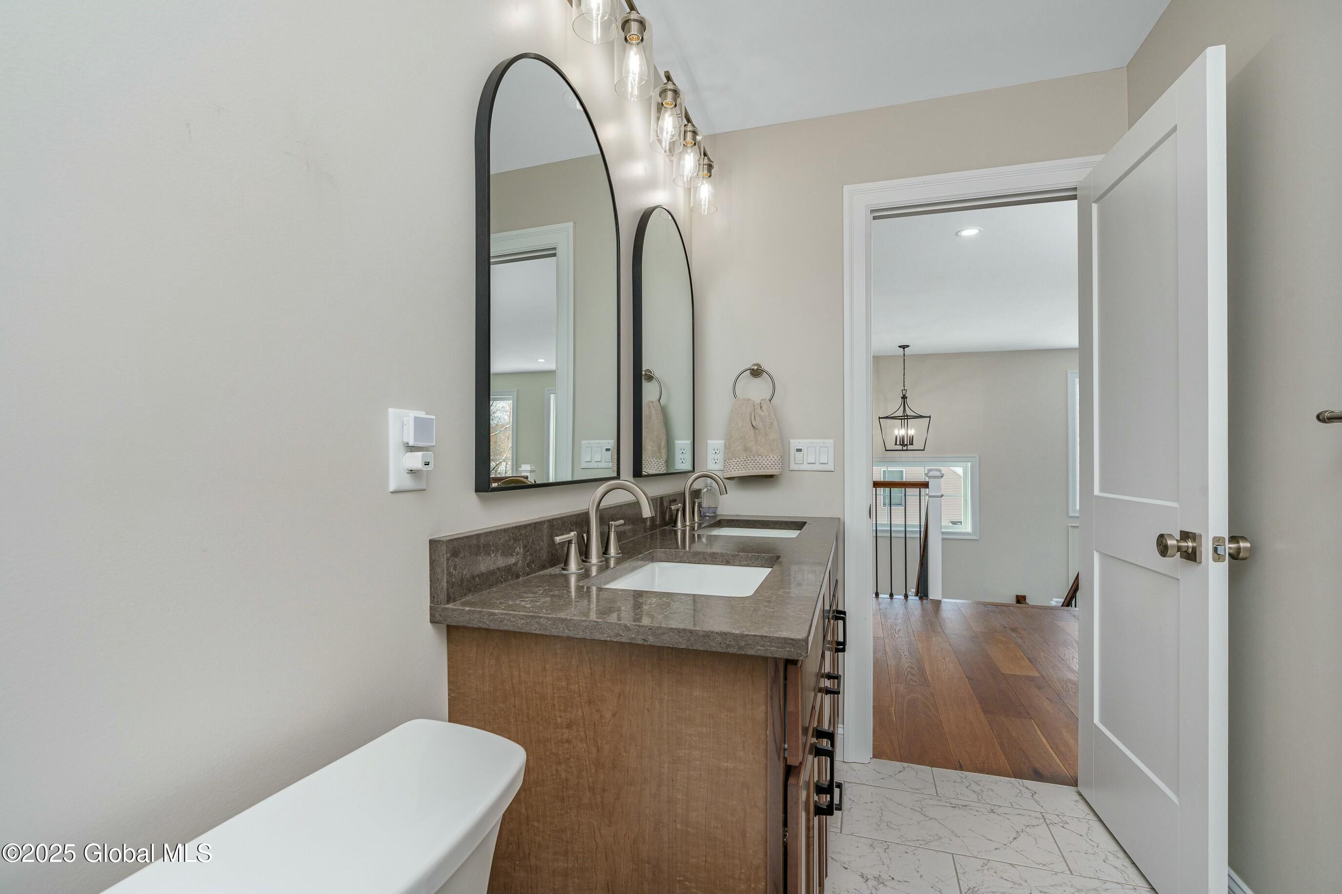 388 Valley Road Niskayuna NY 12309