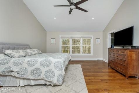 388 Vly Road Niskayuna NY 12309