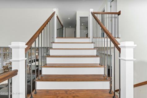 388 Vly Road Niskayuna NY 12309
