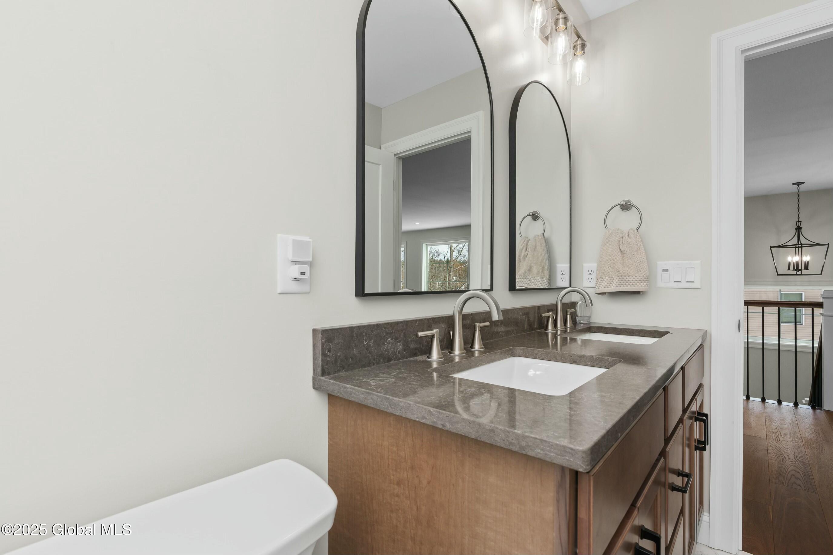 388 Valley Road Niskayuna NY 12309