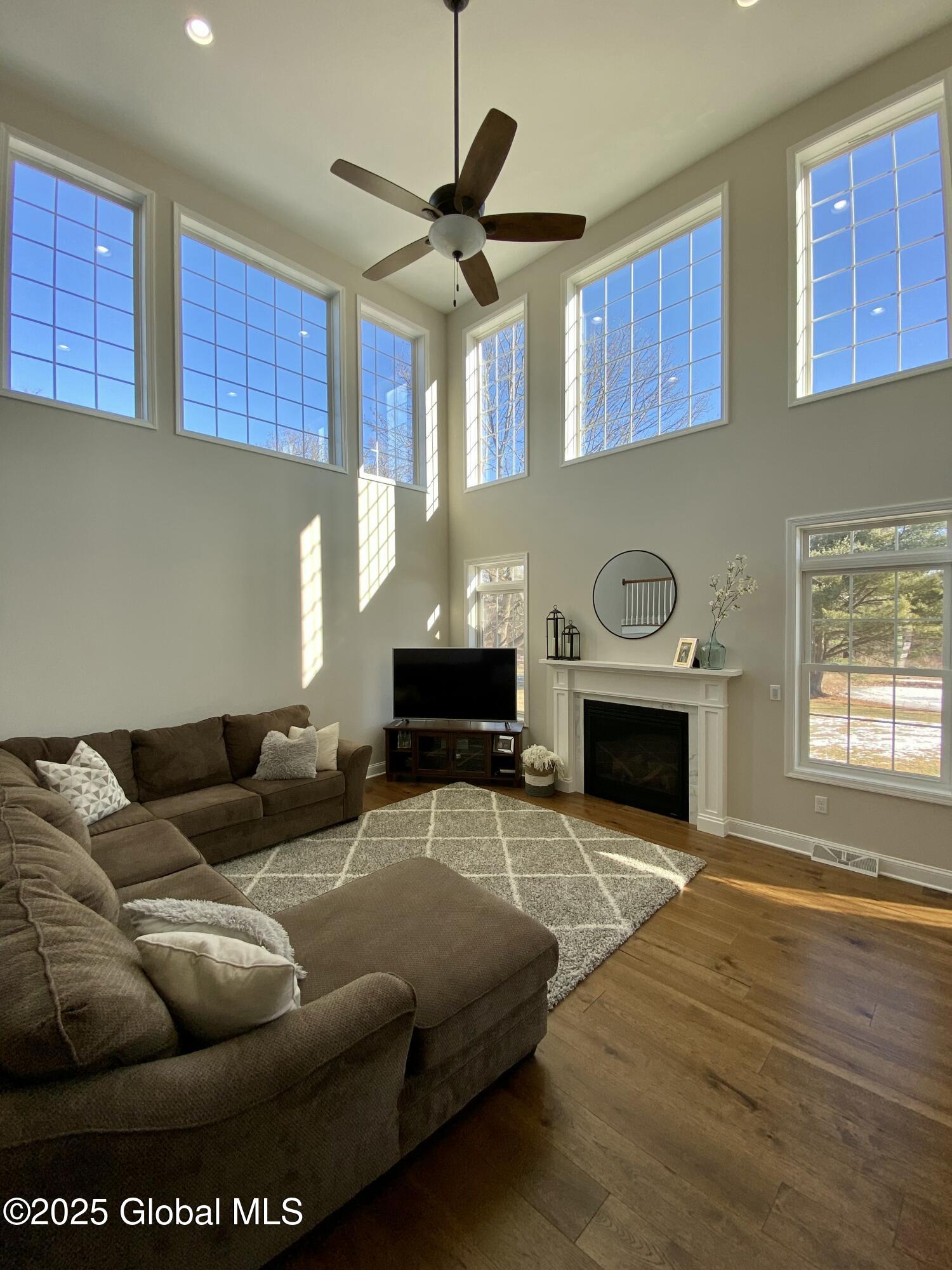 388 Valley Road Niskayuna NY 12309