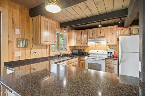 3 Lakeview Lane North River NY 12856