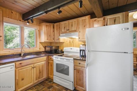 3 Lakeview Lane North River NY 12856
