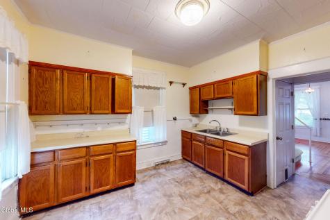 10 Catalpa Drive Albany NY 12209