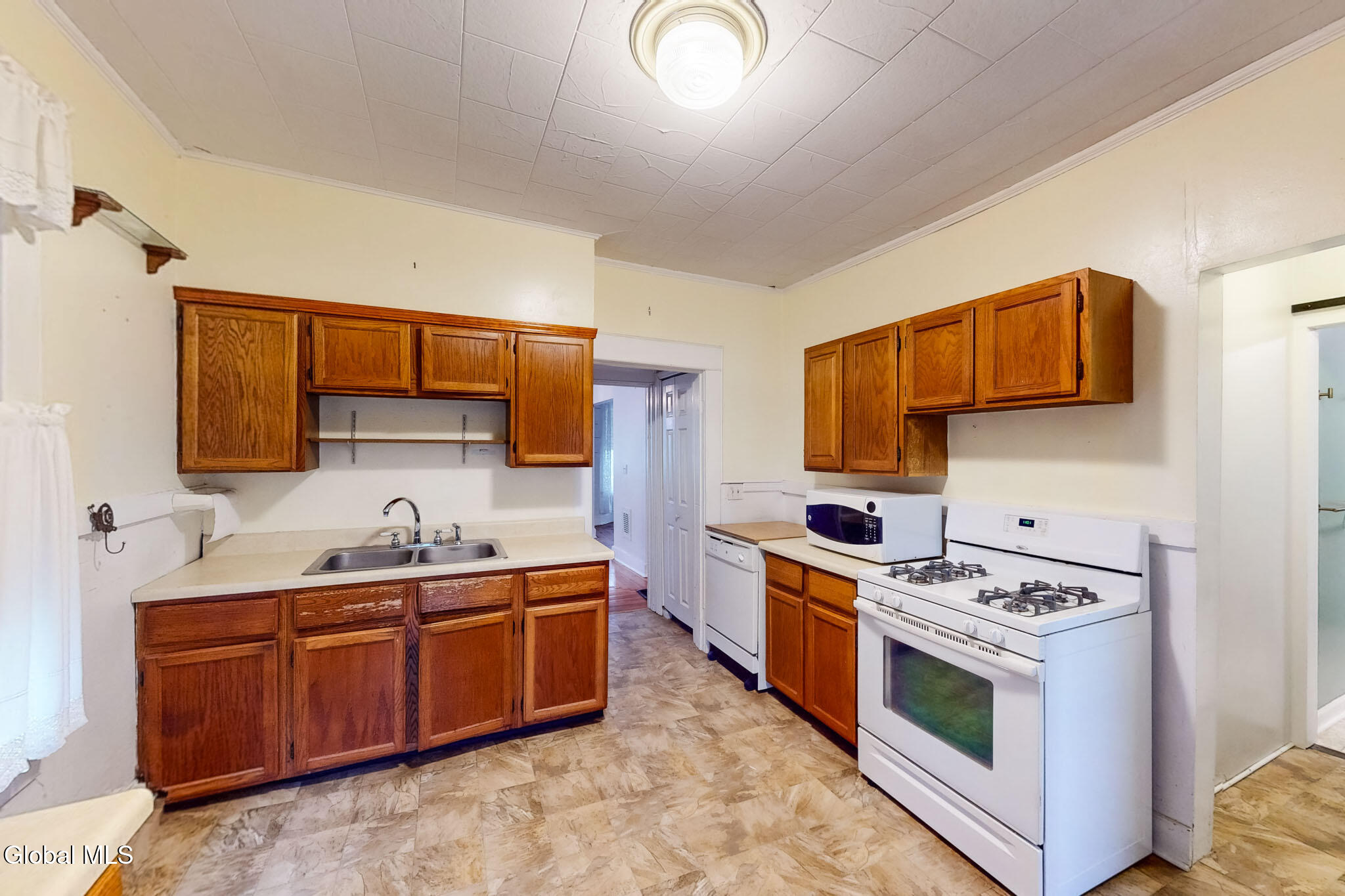 10 Catalpa Drive Albany NY 12209