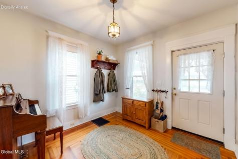 10 Catalpa Drive Albany NY 12209