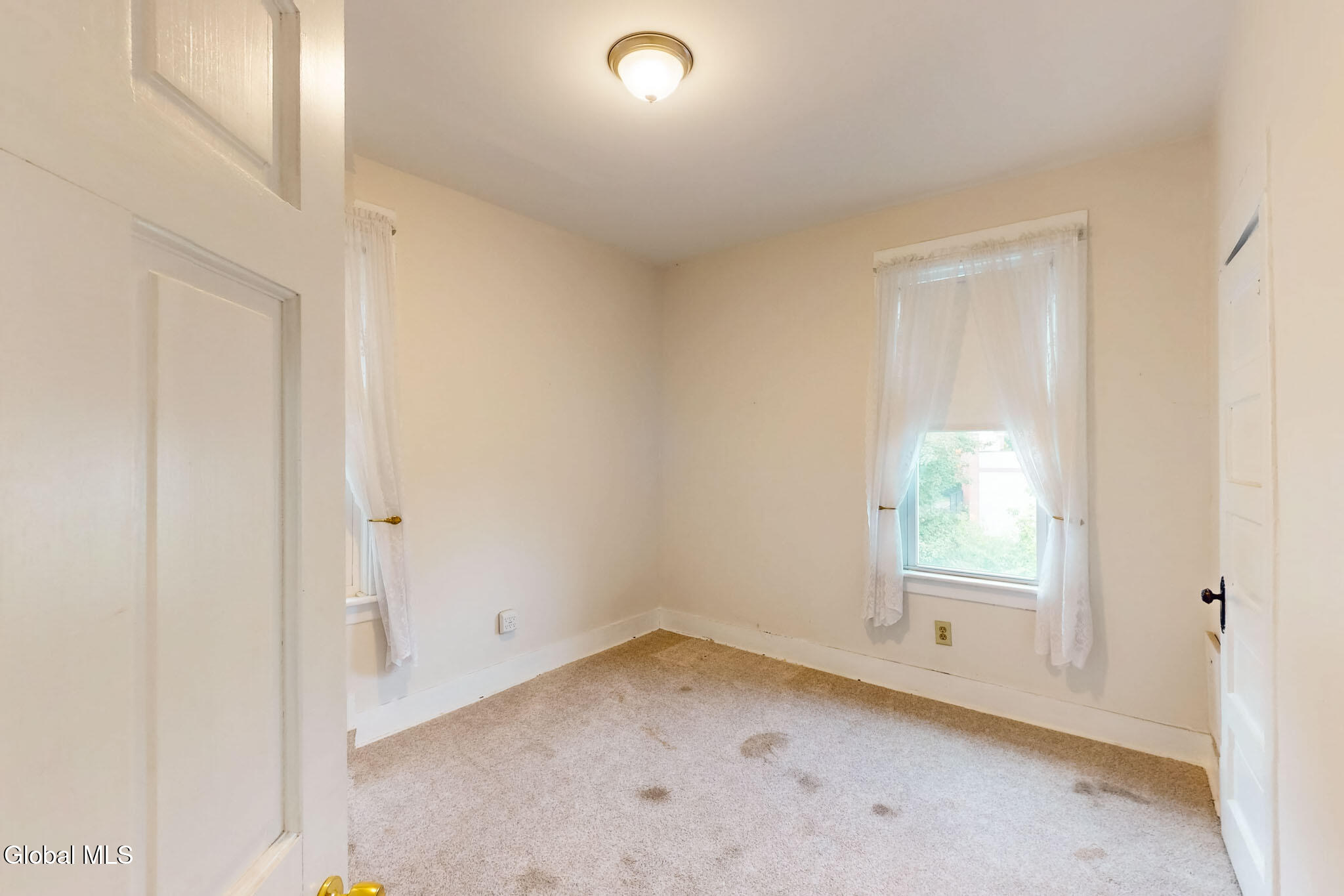 10 Catalpa Drive Albany NY 12209