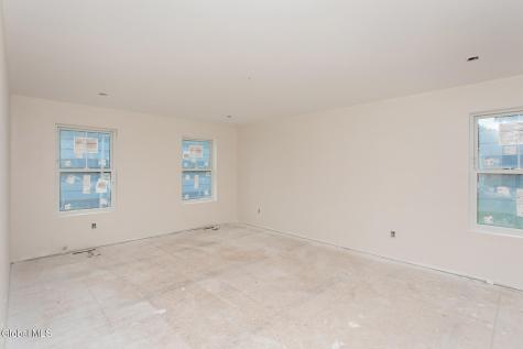 131 Hetcheltown Road Schenectady NY 12302