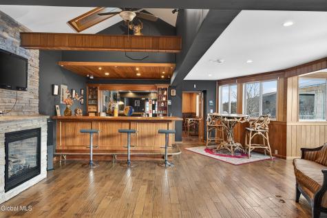 2684 Ny-296 Hunter NY 12442