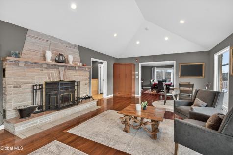 2684 Ny-296 Hunter NY 12442