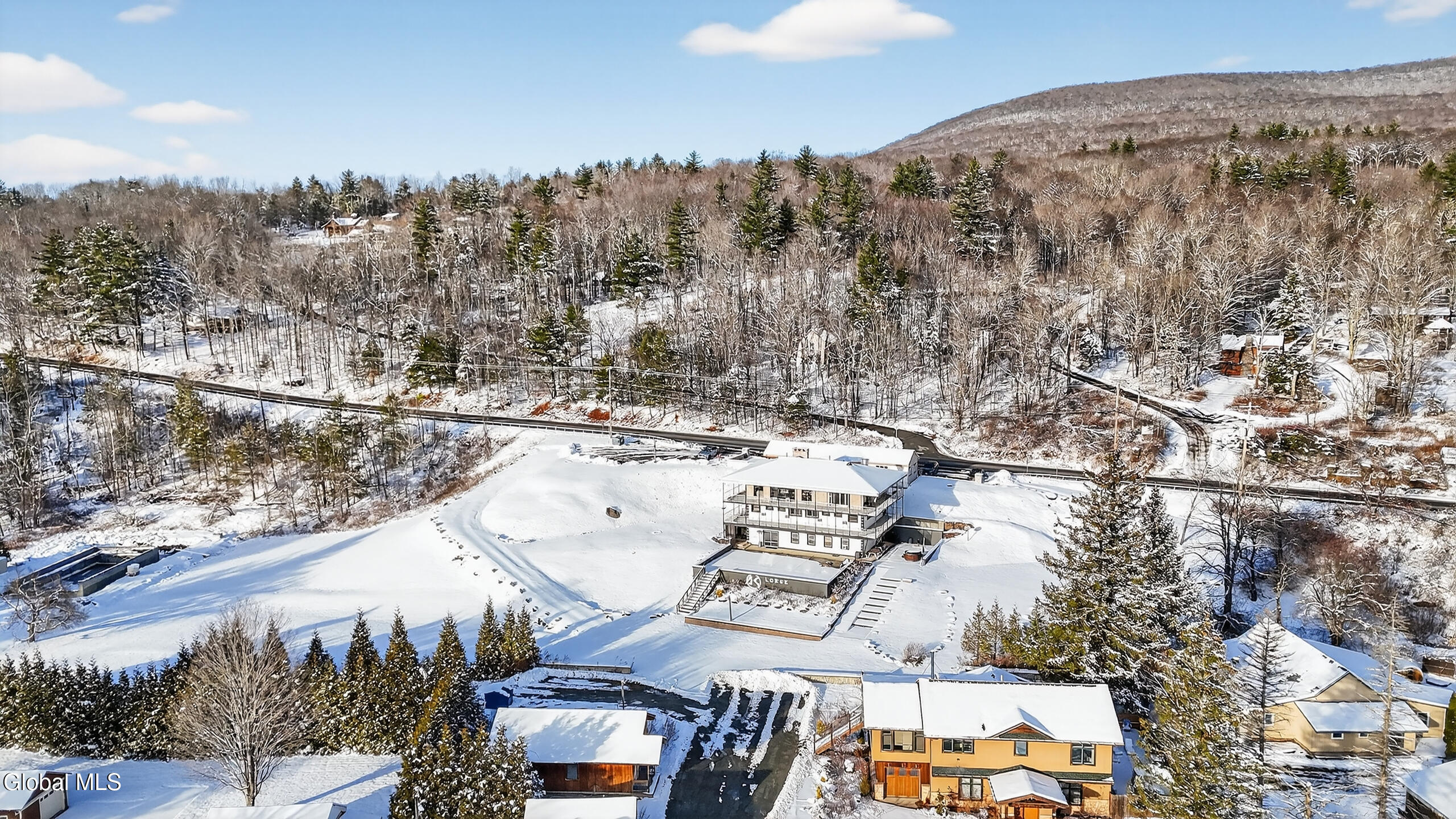 2684 Ny-296 Hunter NY 12442