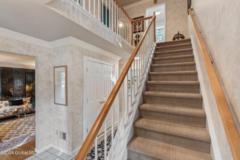 37 Berkshire Drive W Clifton Park NY 12065