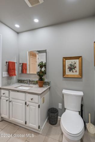37 Berkshire Drive W Clifton Park NY 12065
