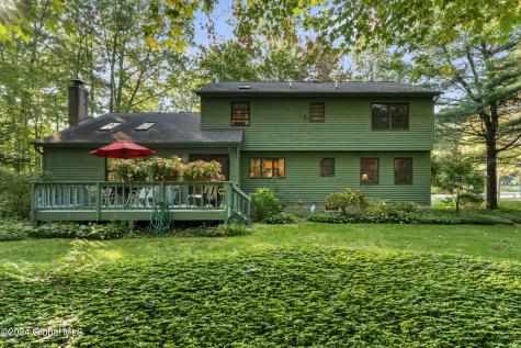 37 Berkshire Drive W Clifton Park NY 12065