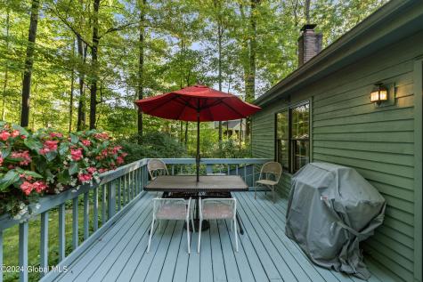 37 Berkshire Drive W Clifton Park NY 12065