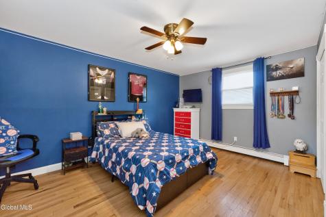 22 Wagon Wheel Lane Glenville NY 12302