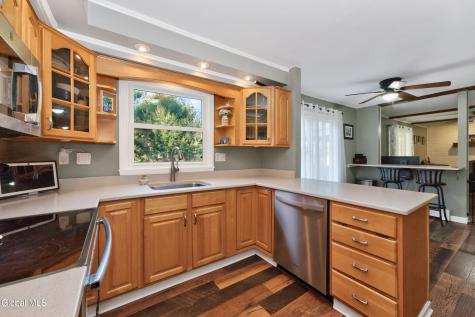 22 Wagon Wheel Lane Glenville NY 12302