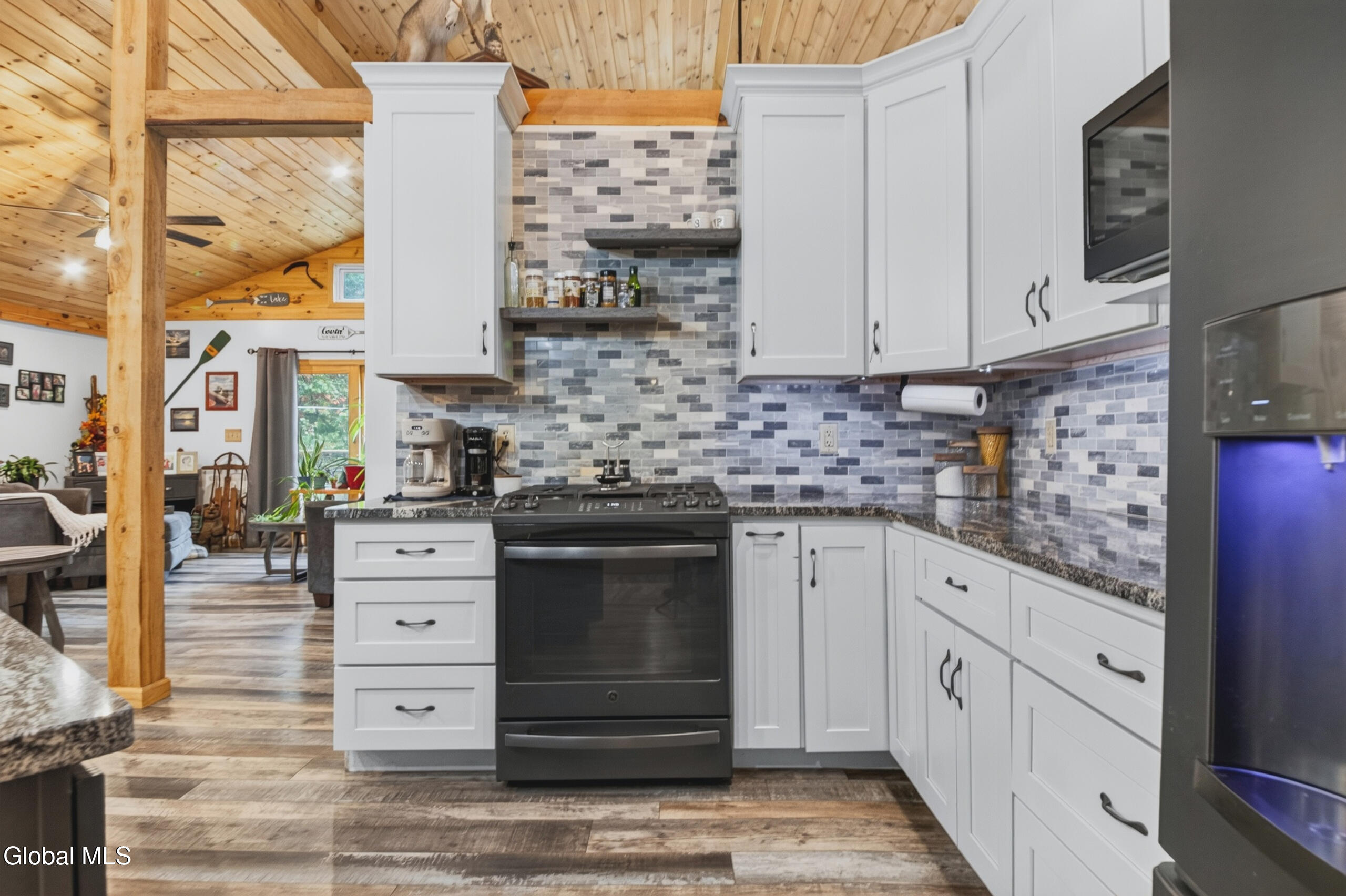 118 Pedrick Road Gloversville NY 12078