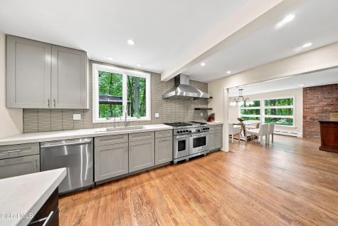 7 Hills Road Loudonville NY 12211