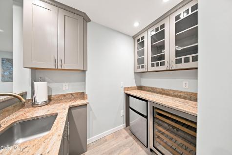 7 Hills Road Loudonville NY 12211