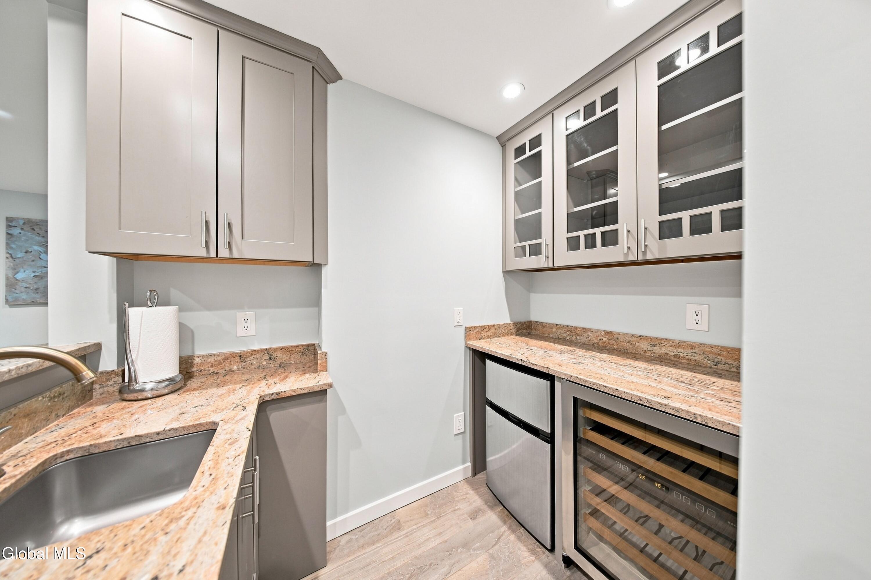 7 Hills Road Loudonville NY 12211