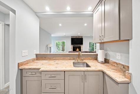 7 Hills Road Loudonville NY 12211