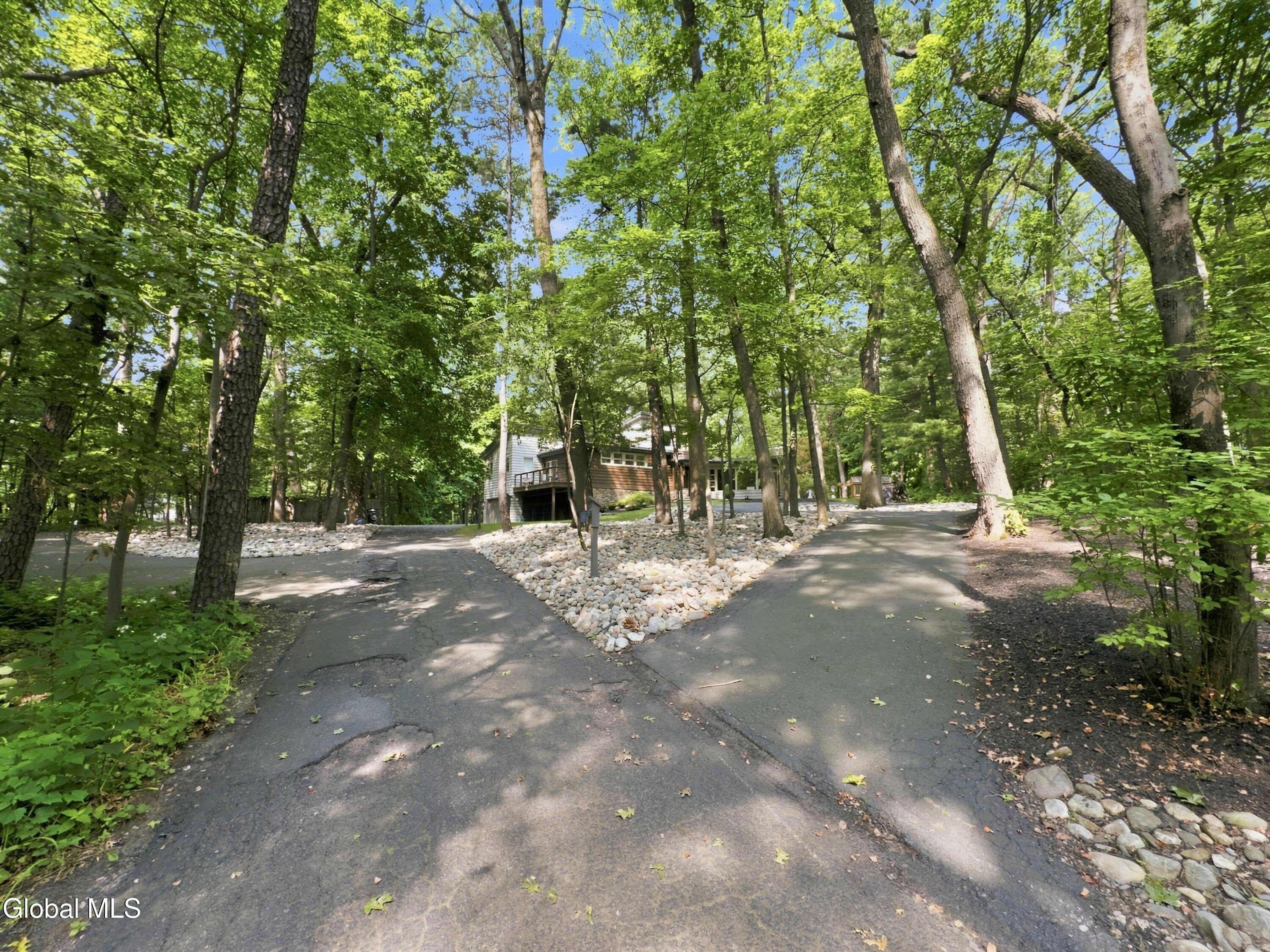 7 Hills Road Loudonville NY 12211